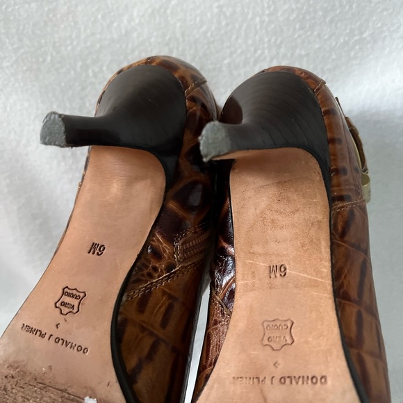 Donald J Pliner Size 6M Caramel Brown Leather “Snake Skin” Style Booties. - Picture 12 of 16